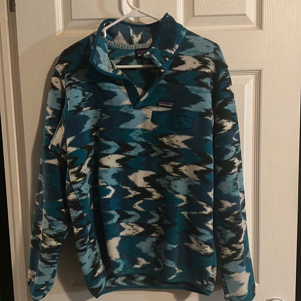 Patagonia Synchilla Fleece sherpa blue multicolor pullover size large. like new